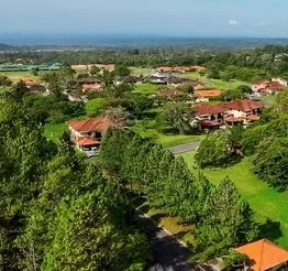 Hacienda-Style Home in Boquete Country Club – 200 m² with a Huge 1,704 m² Lot and Loft