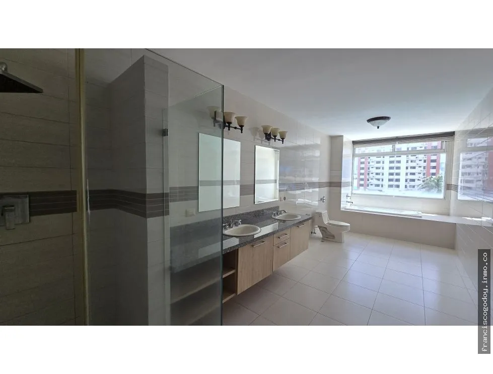 Apartment for Sale in San Francisco