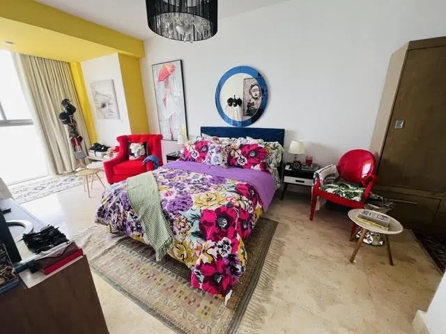 The home of your dreams on Balboa Avenue