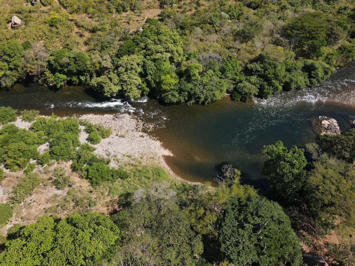 Riverfront 3 hectares near Santa Fe