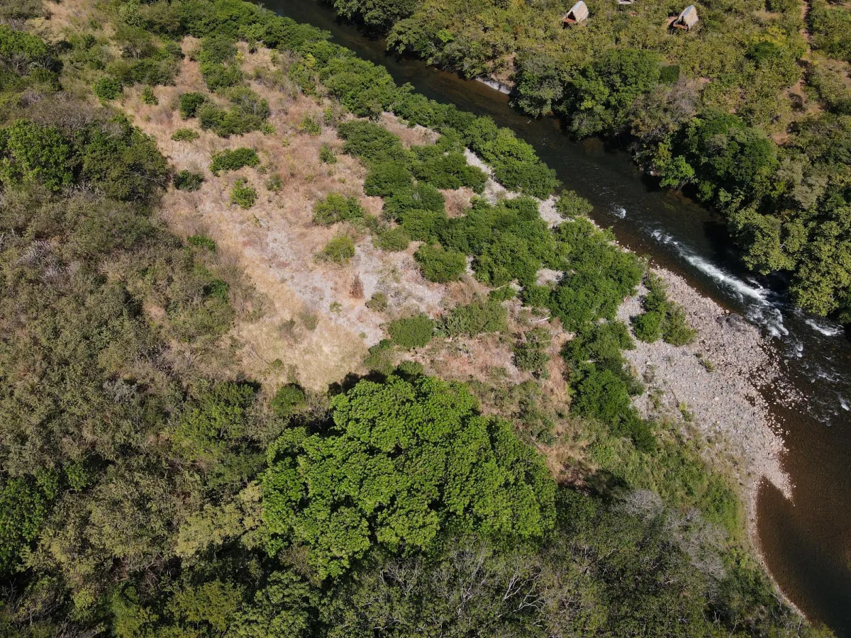 Riverfront 3 hectares near Santa Fe