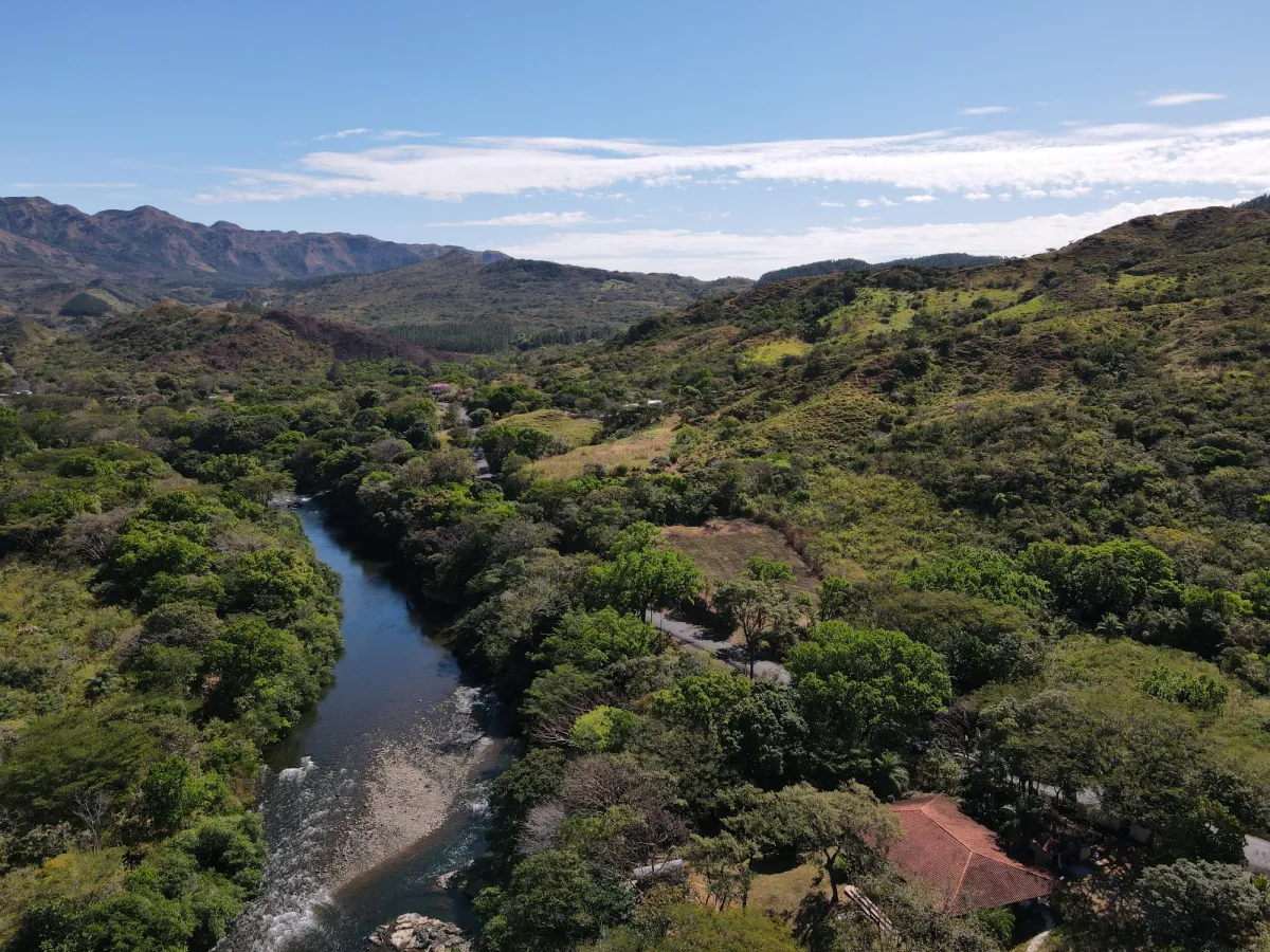 Riverfront 3 hectares near Santa Fe