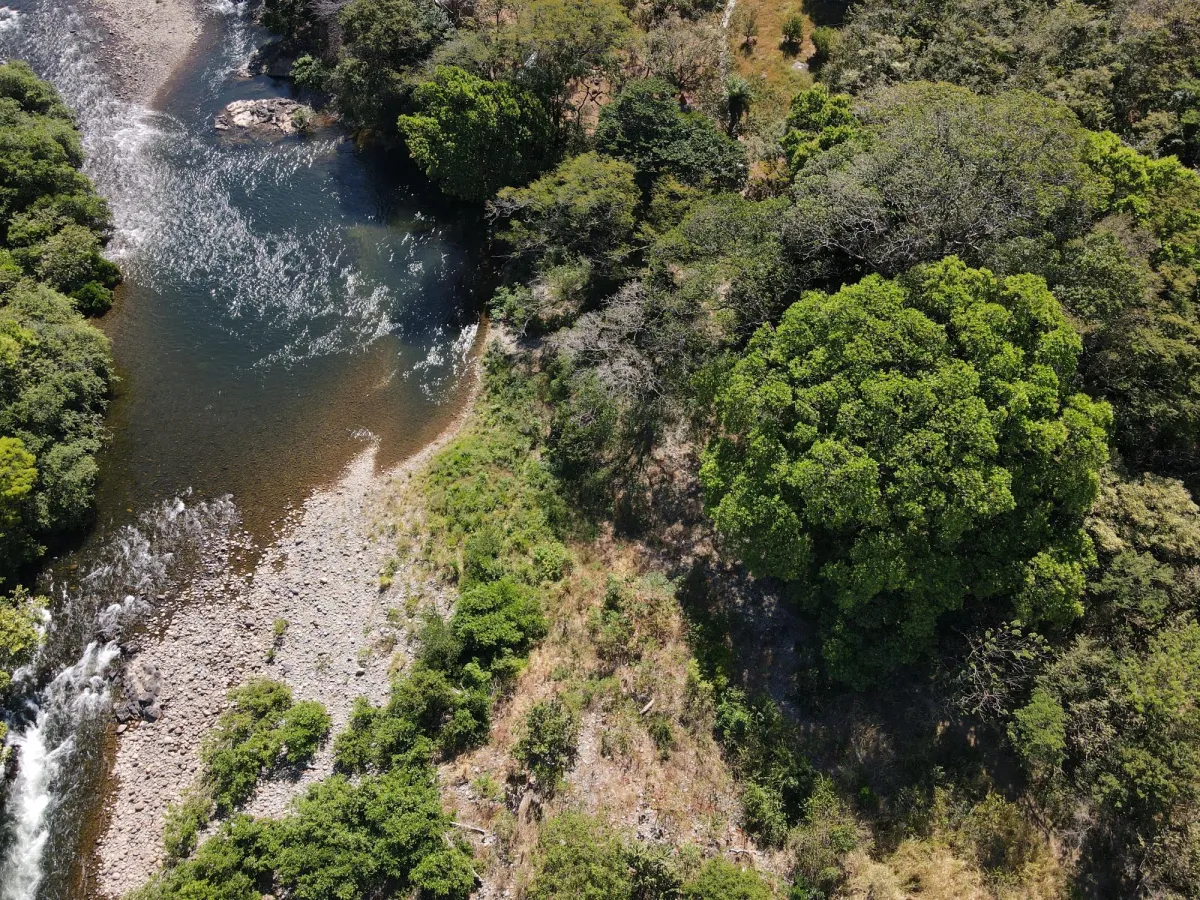 Riverfront 3 hectares near Santa Fe