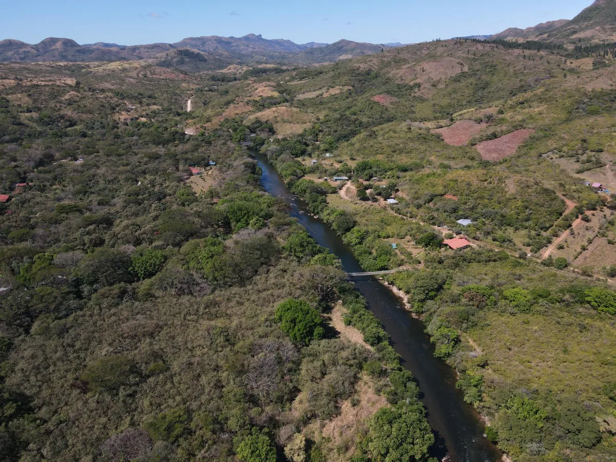Riverfront 3 hectares near Santa Fe
