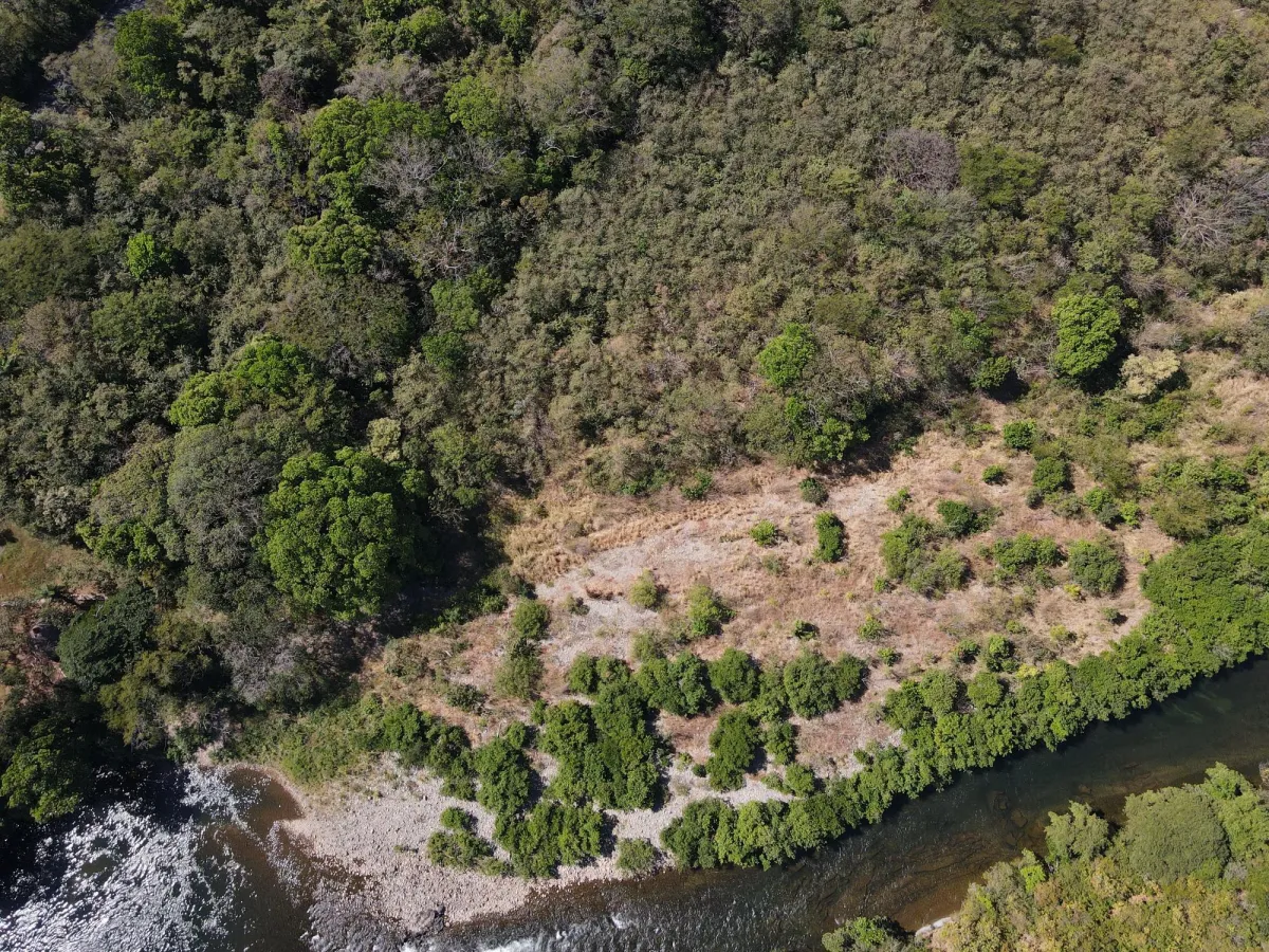 Riverfront 3 hectares near Santa Fe