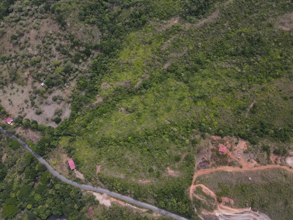 Atractiva finca de 8,7 hectáreas cerca de Santa Fe