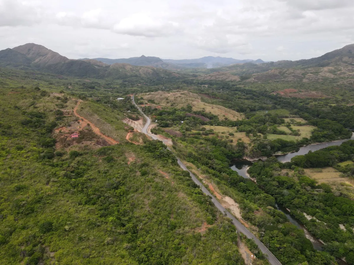Atractiva finca de 8,7 hectáreas cerca de Santa Fe