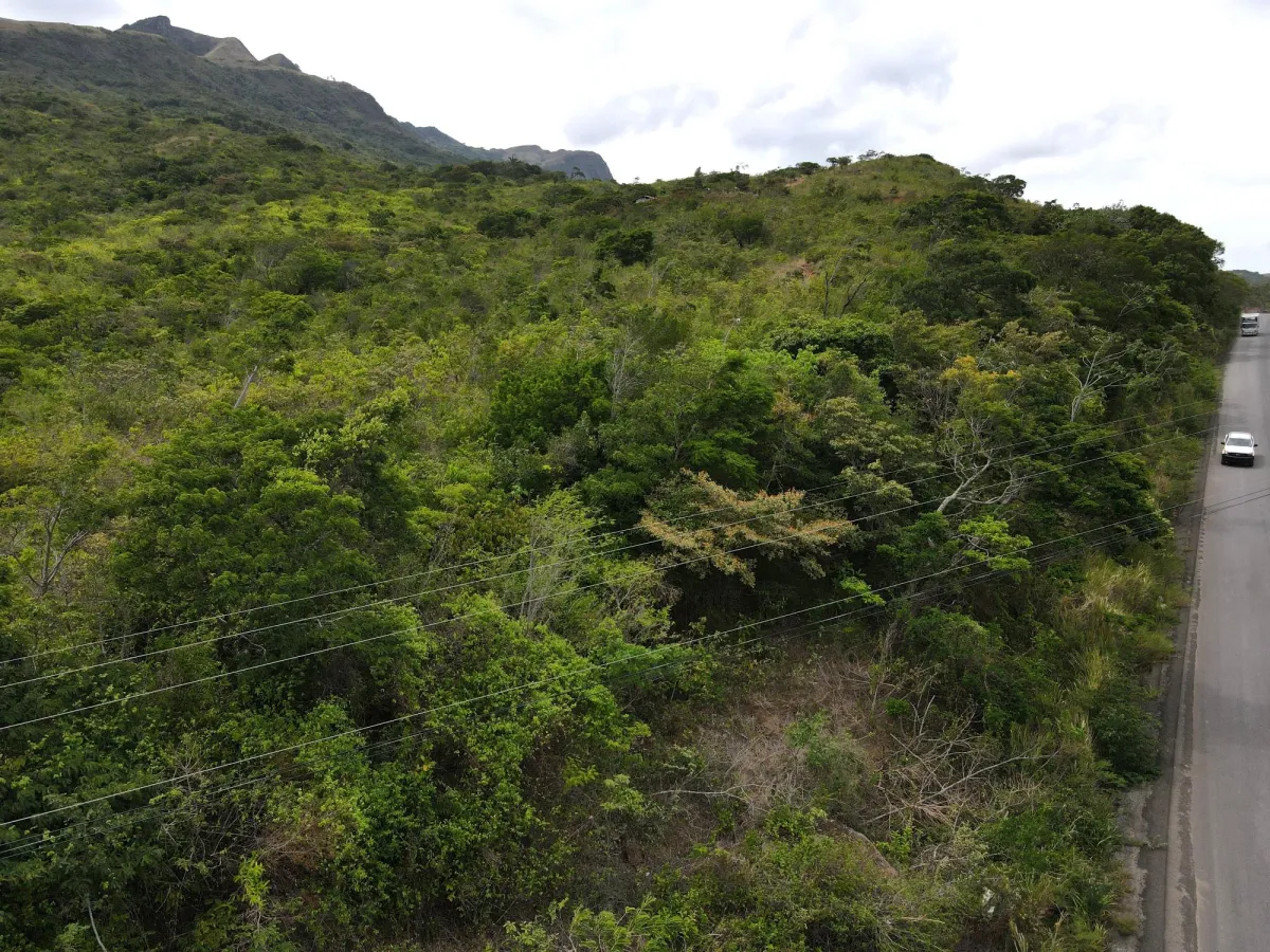 Atractiva finca de 8,7 hectáreas cerca de Santa Fe