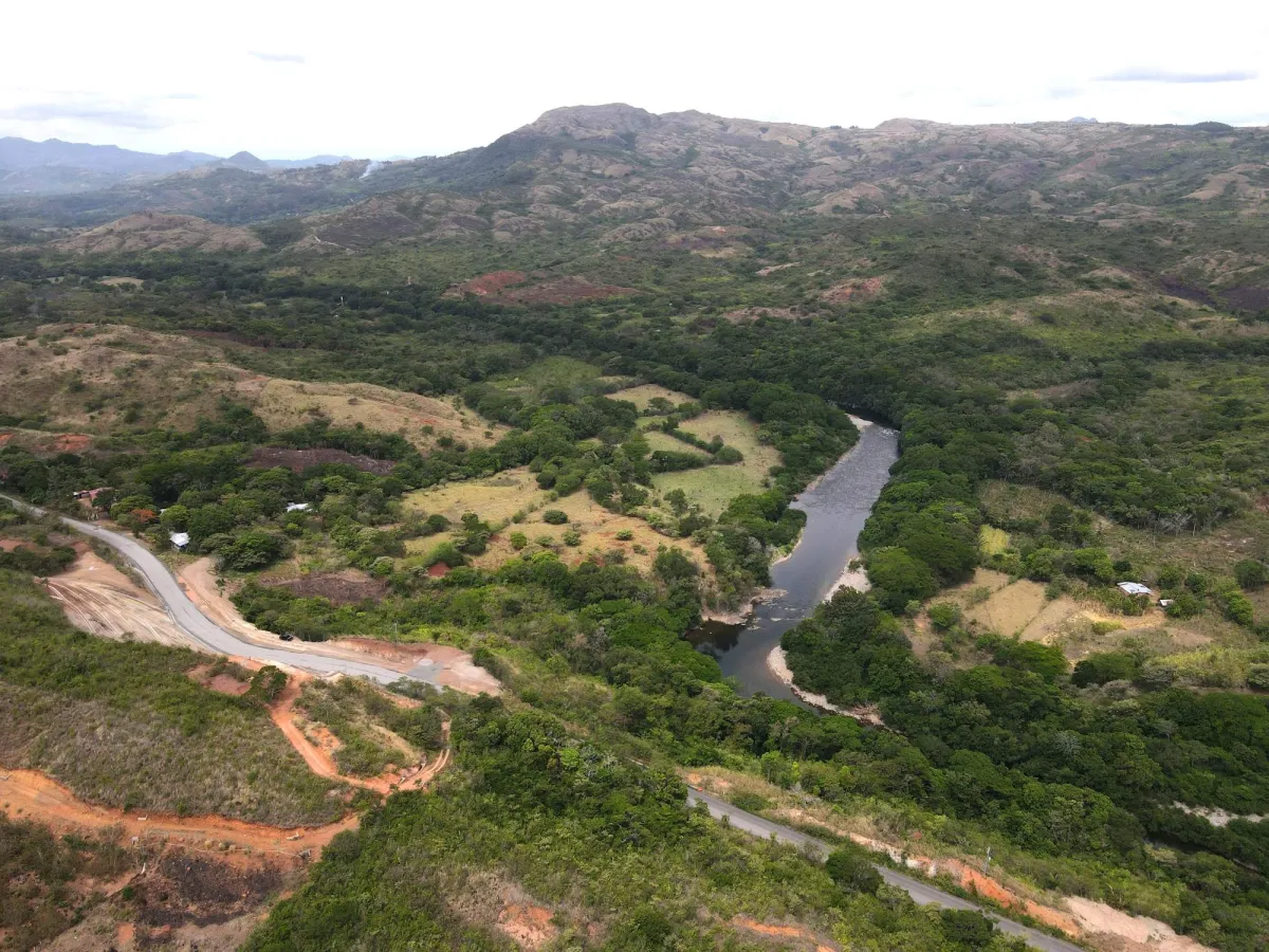 Atractiva finca de 8,7 hectáreas cerca de Santa Fe