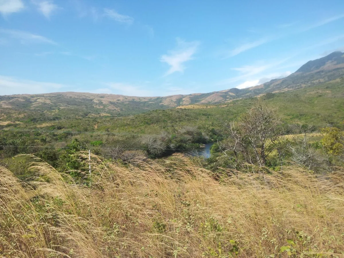 Atractiva finca de 8,7 hectáreas cerca de Santa Fe