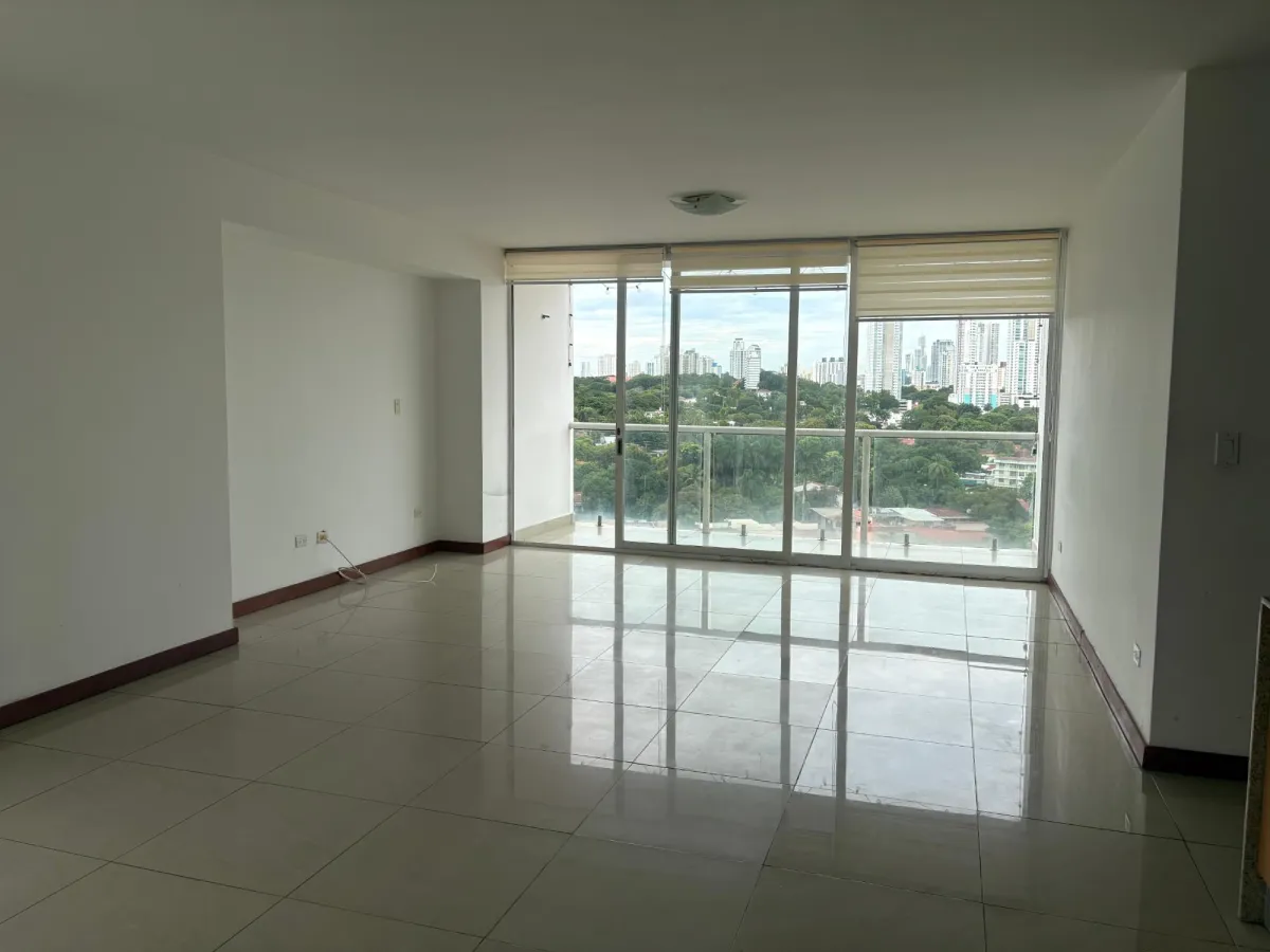 Venta de apartamento en PH Bahia del Golf, Coco del Mar