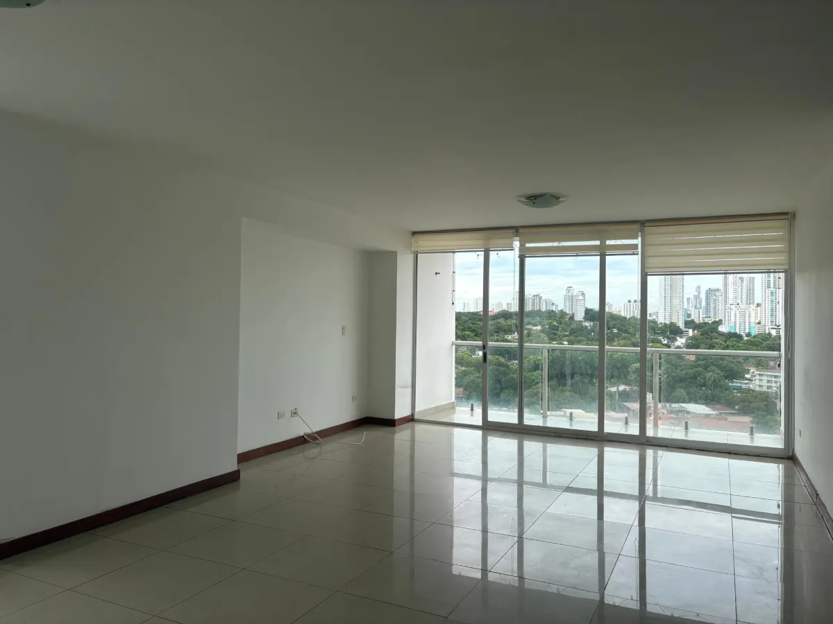 Venta de apartamento en PH Bahia del Golf, Coco del Mar