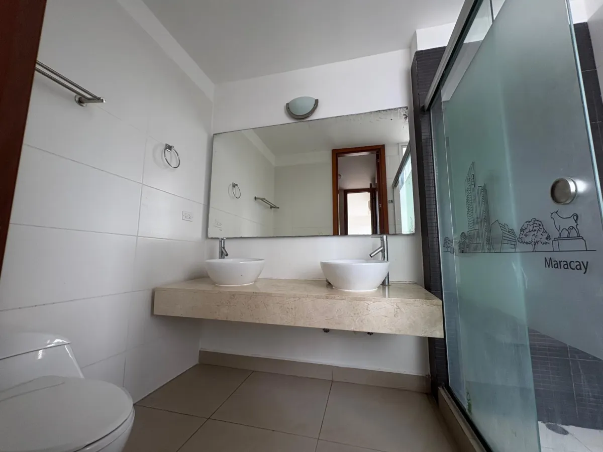 Venta de apartamento en PH Bahia del Golf, Coco del Mar