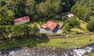 Finca frente al río Bambito en venta | Volcán Panamá