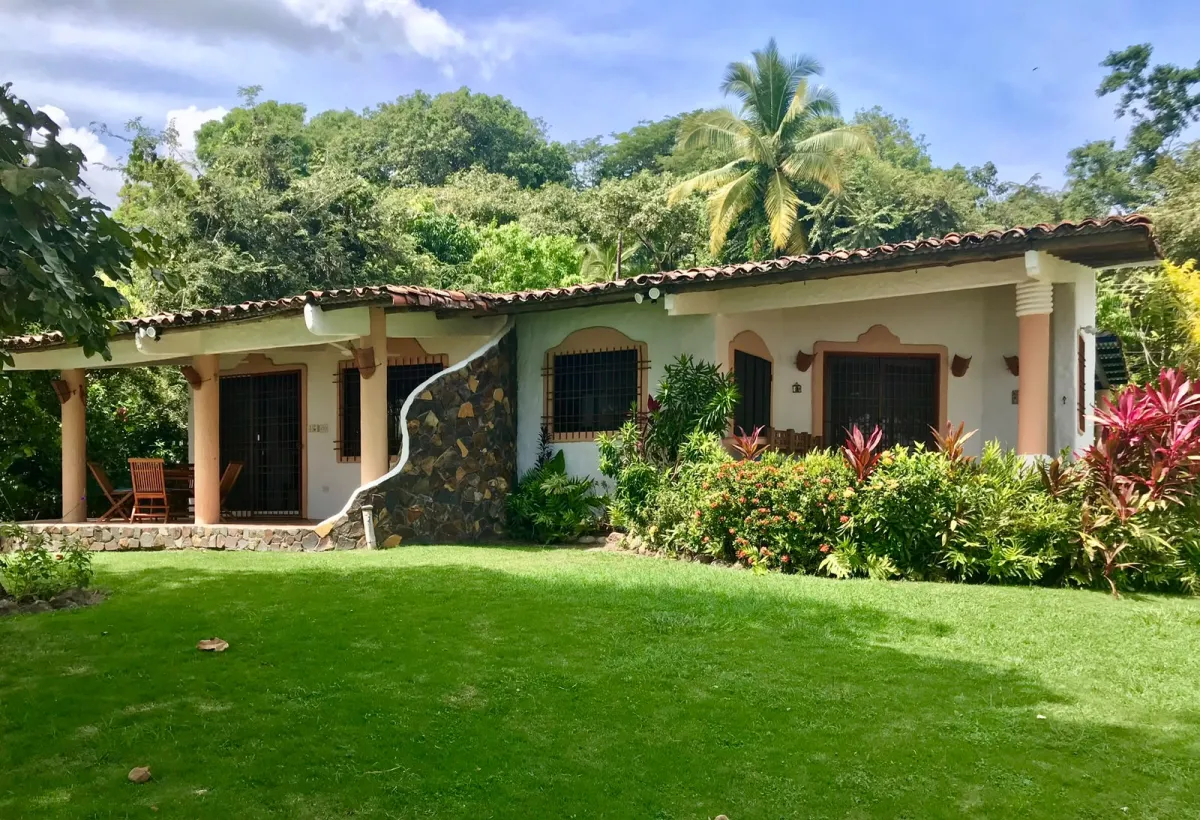 BEACHFRONT HOME FOR RENT IN PLAYA EL PALMAR, SAN CARLOS – CASA PALMAR