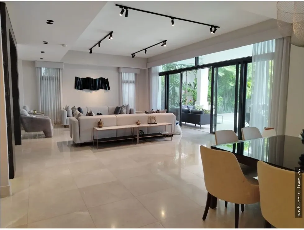VENTA DE CASA EN BUENAVENTURA CON FRENTE DE MAR