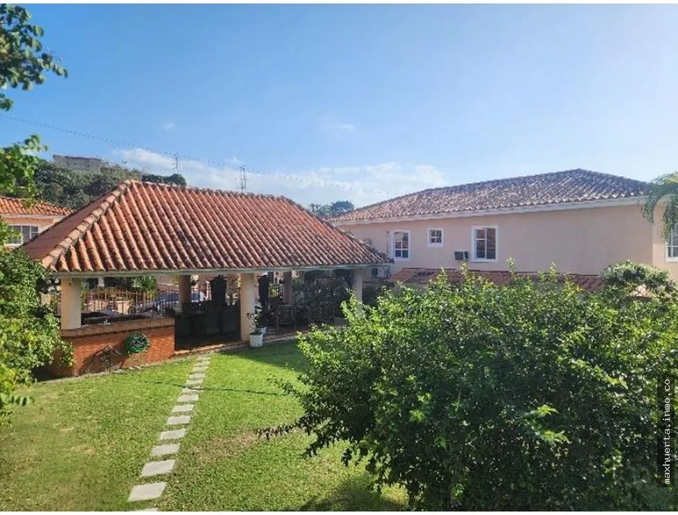 Venta de casa en Fuente del Fresno, Altos de Panama, Condado del Rey