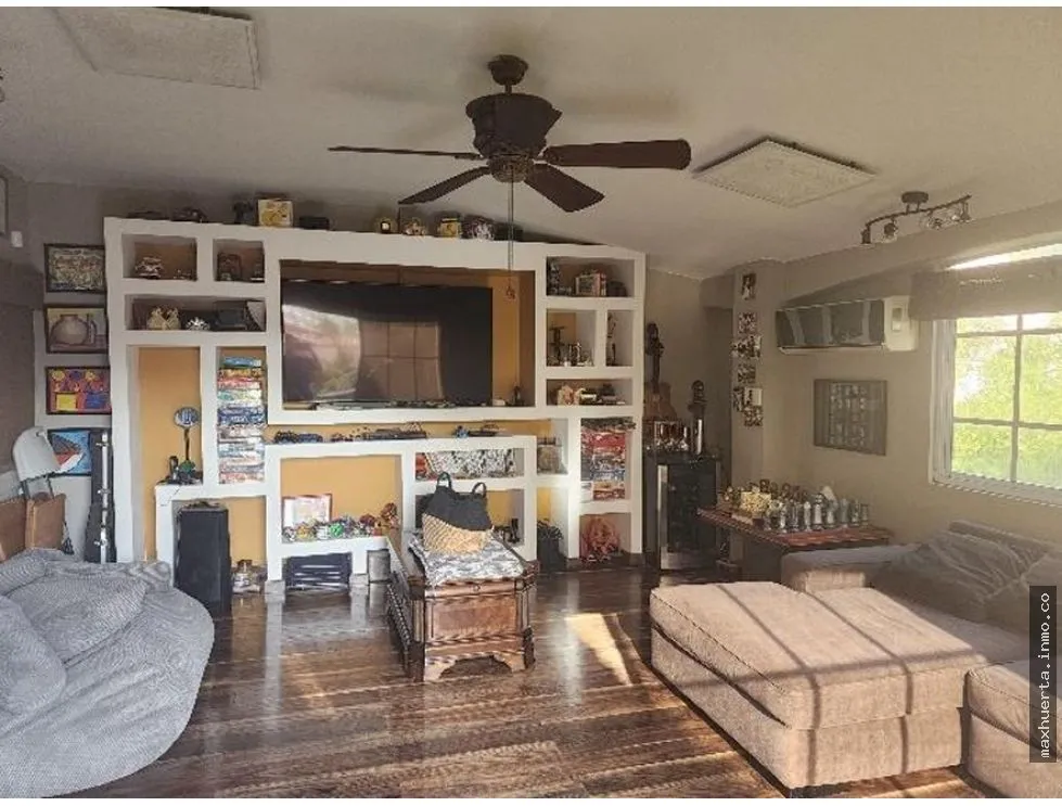 Venta de casa en Fuente del Fresno, Altos de Panama, Condado del Rey