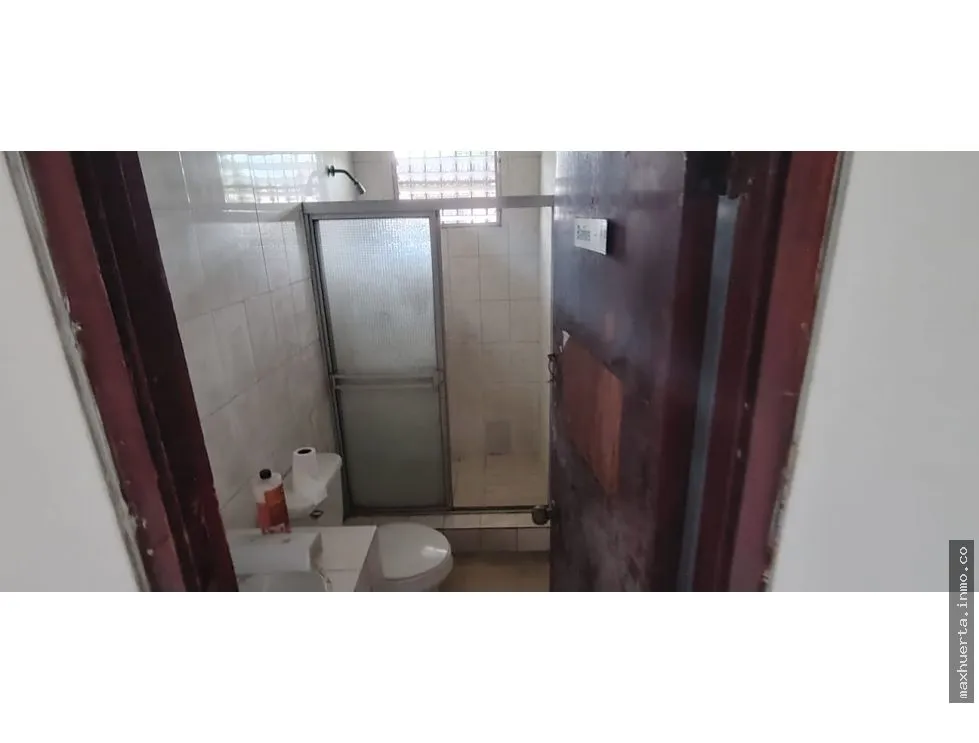 SE VENDE CASA EN ALTOS DE VACAMONTE