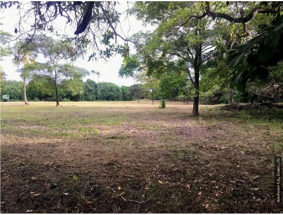 Vendo Terreno en Punta Barco, San Carlos