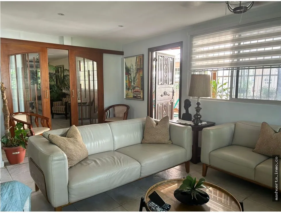 Venta de Casa - Condado del Rey - Negociable