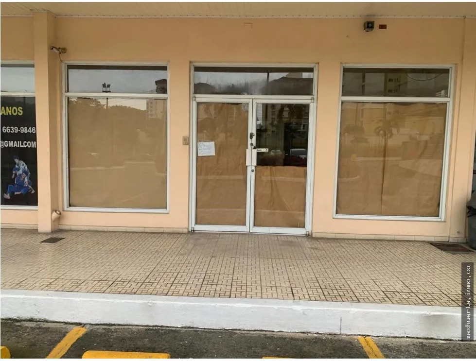 SE ALQUILA LOCAL EN CONDADO DEL REY
