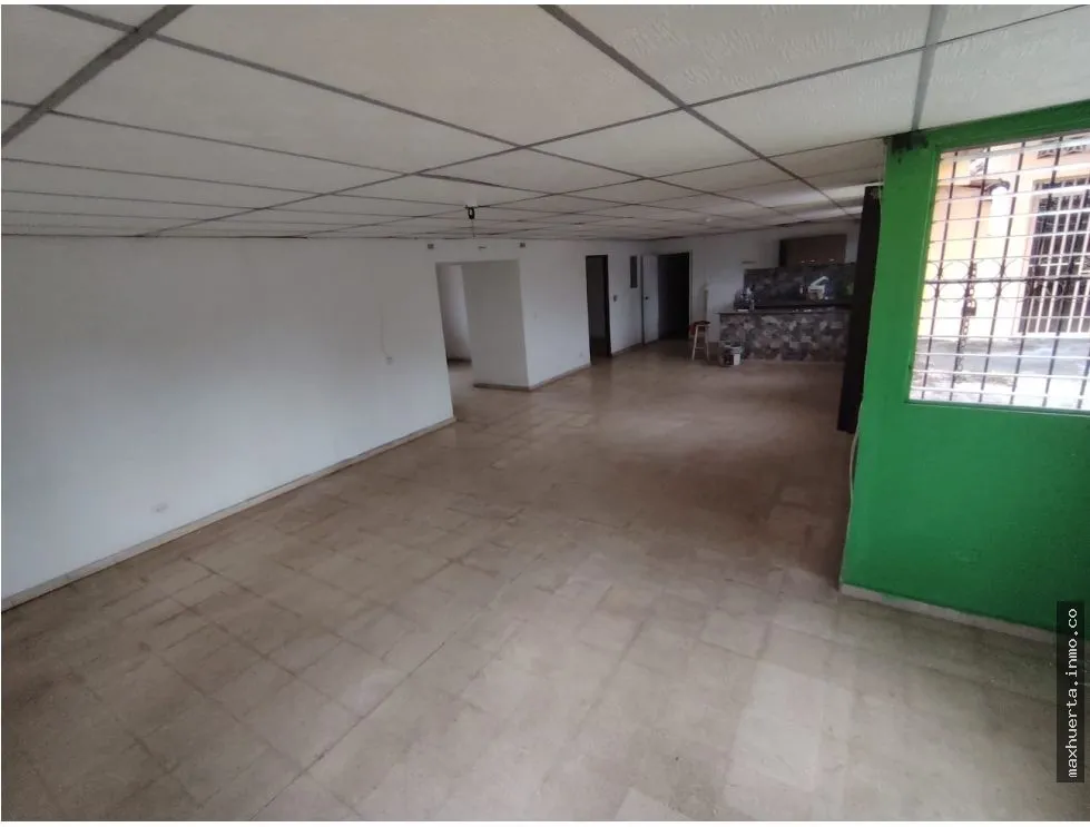 vendo enorme casa ALTOS DE VACAMONTE