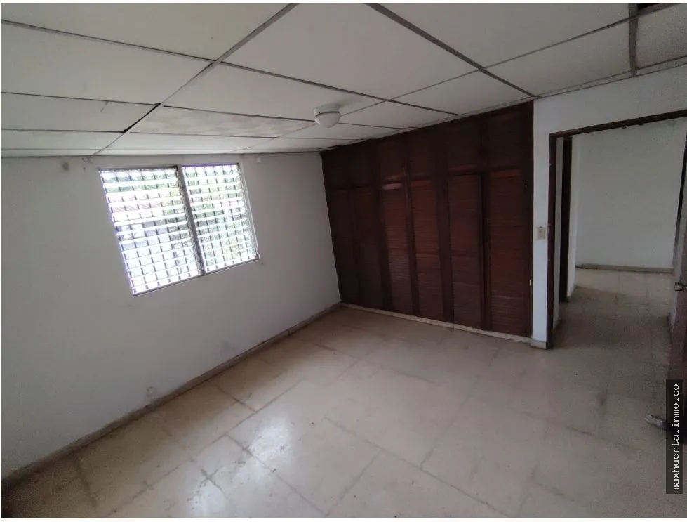 vendo enorme casa ALTOS DE VACAMONTE