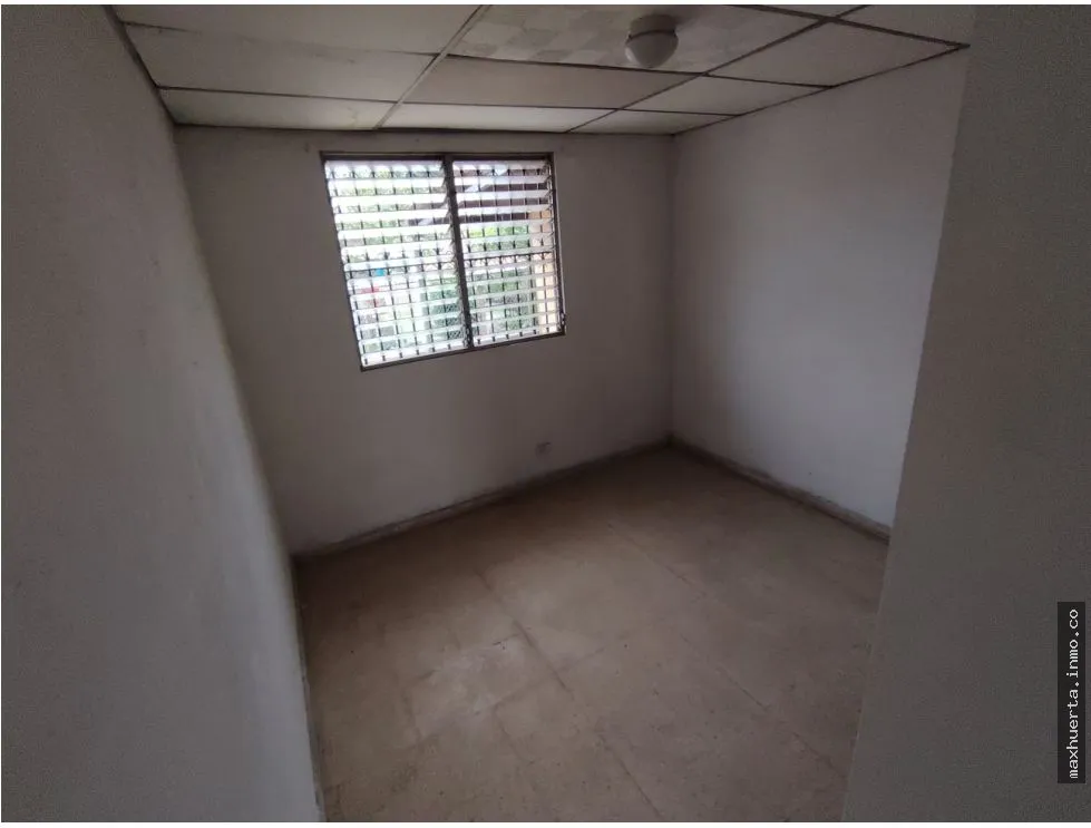 vendo enorme casa ALTOS DE VACAMONTE