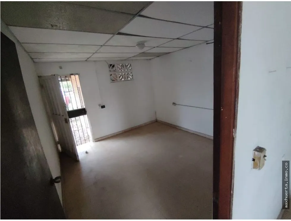 vendo enorme casa ALTOS DE VACAMONTE