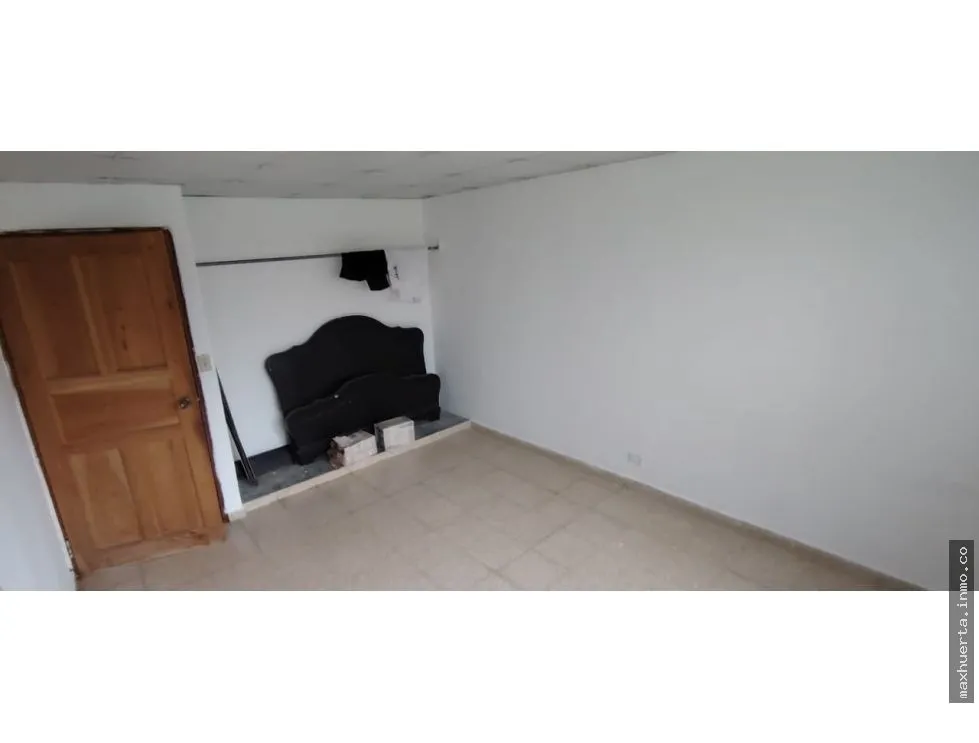VENDO CASA EN LAS VILLAS DE ARRAIJAN