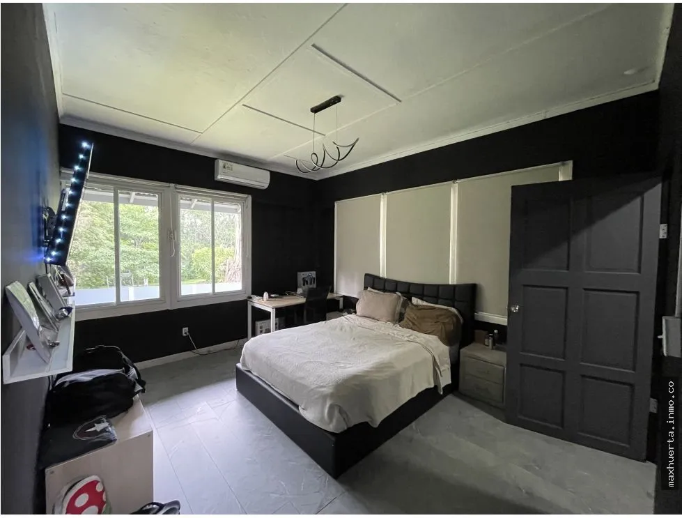 SE VENDE CASA EN LA BOCA