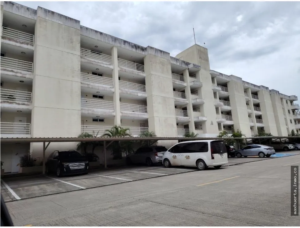 SE VENDE APARTAMENTO EN PH ALTAMIRA GARDENS