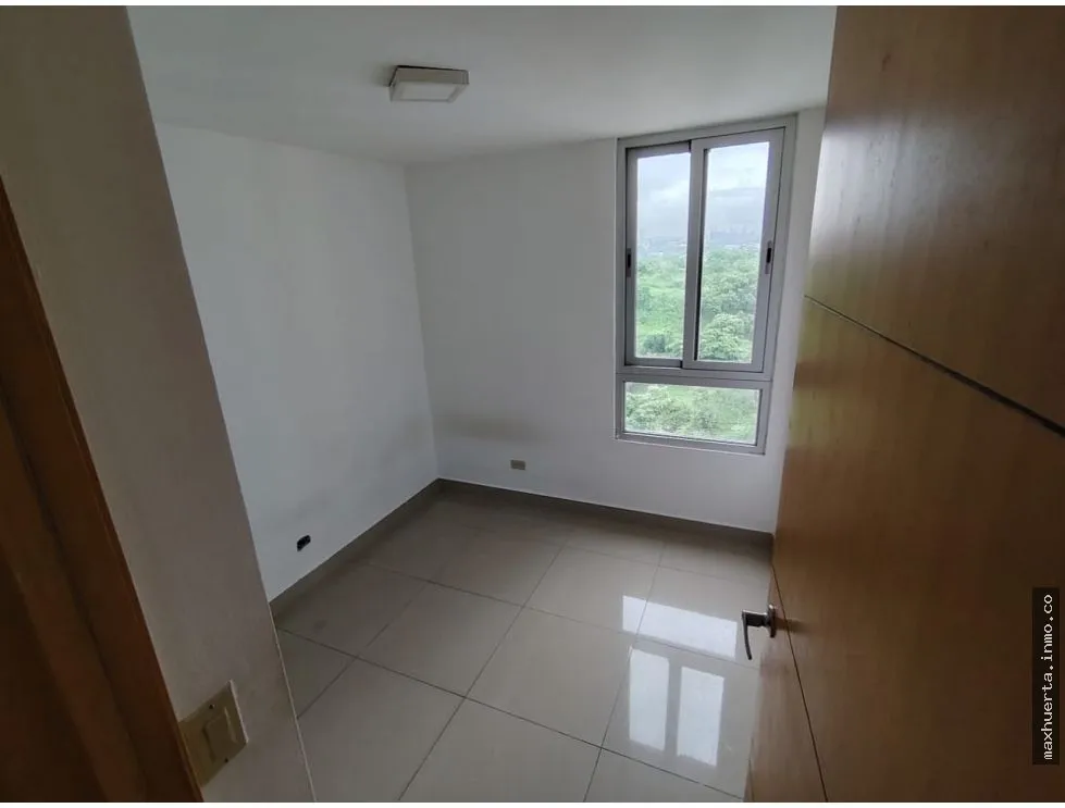 VENDO APARTAMENTO PH 4ISLAS