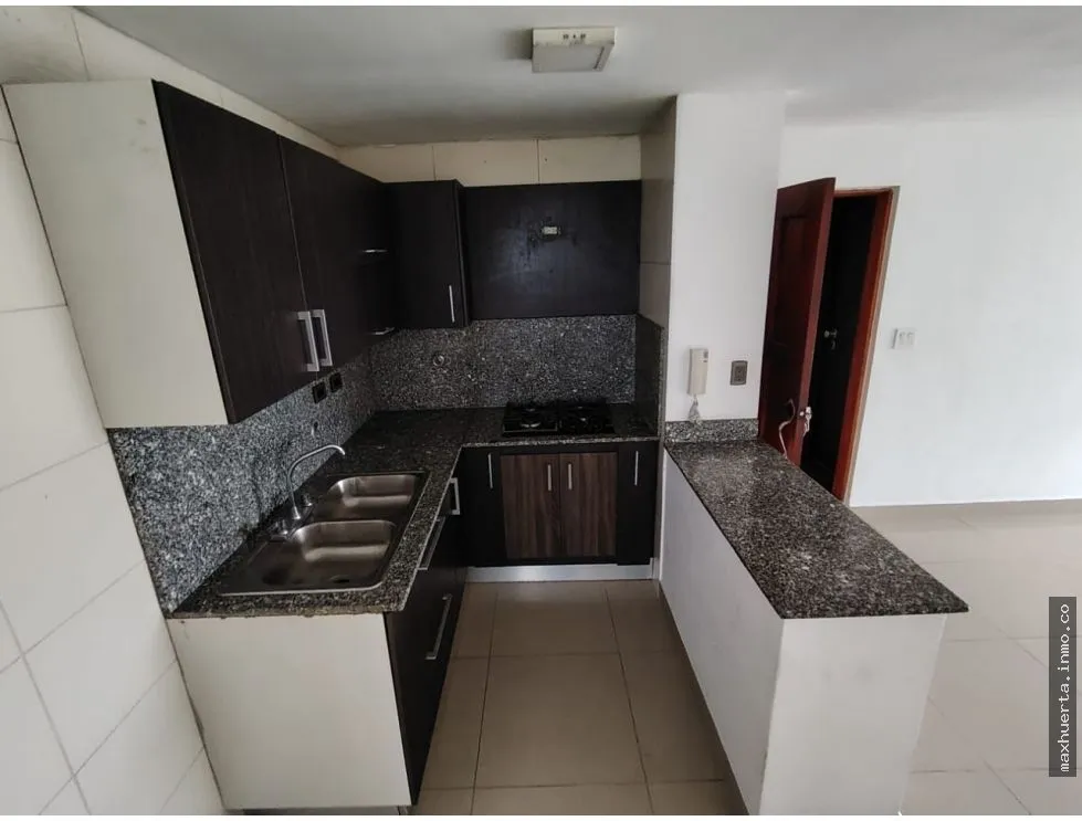 VENDO APARTAMENTO PH 4ISLAS