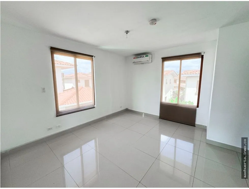 Single Family House for sale in Arraijan