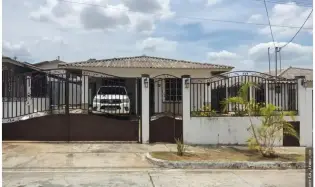 VENDO CASA EN PARQUES DE OVIEDO, HATO MONTAÑA