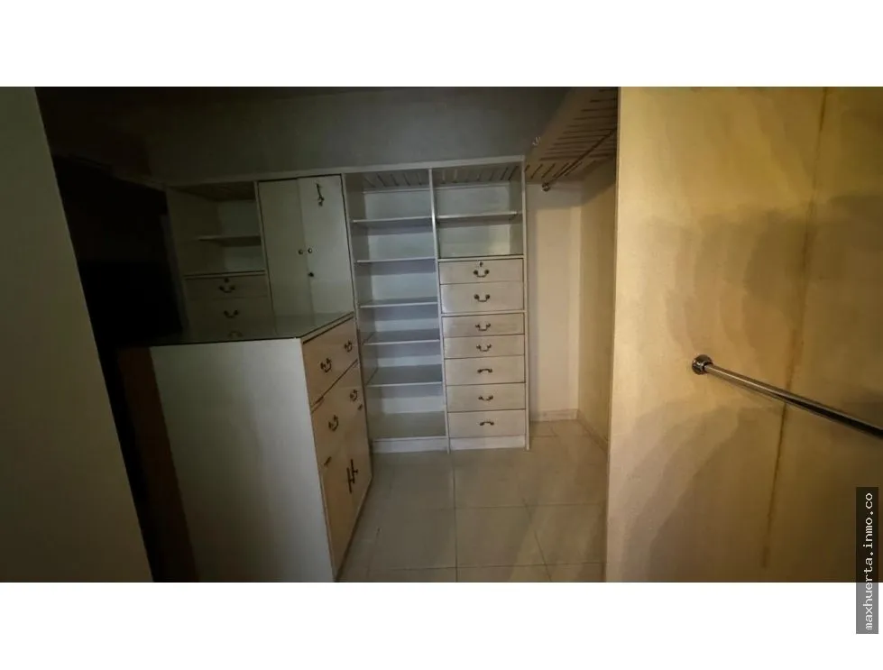 Vendo apartamento en PH Torre Cerromar, Bella Vista
