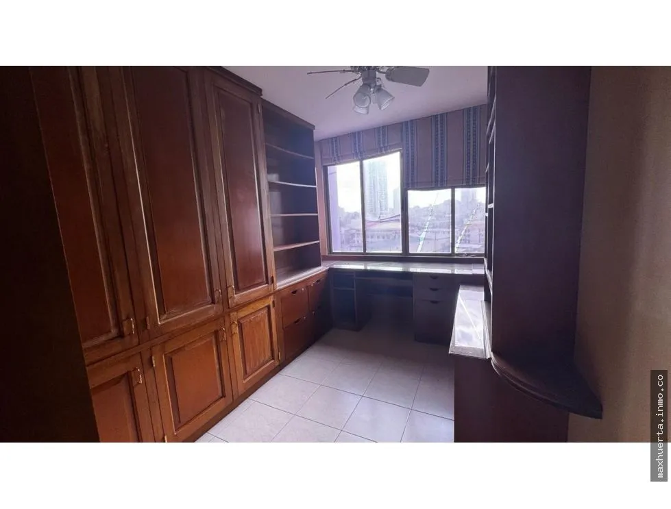 Vendo apartamento en PH Torre Cerromar, Bella Vista