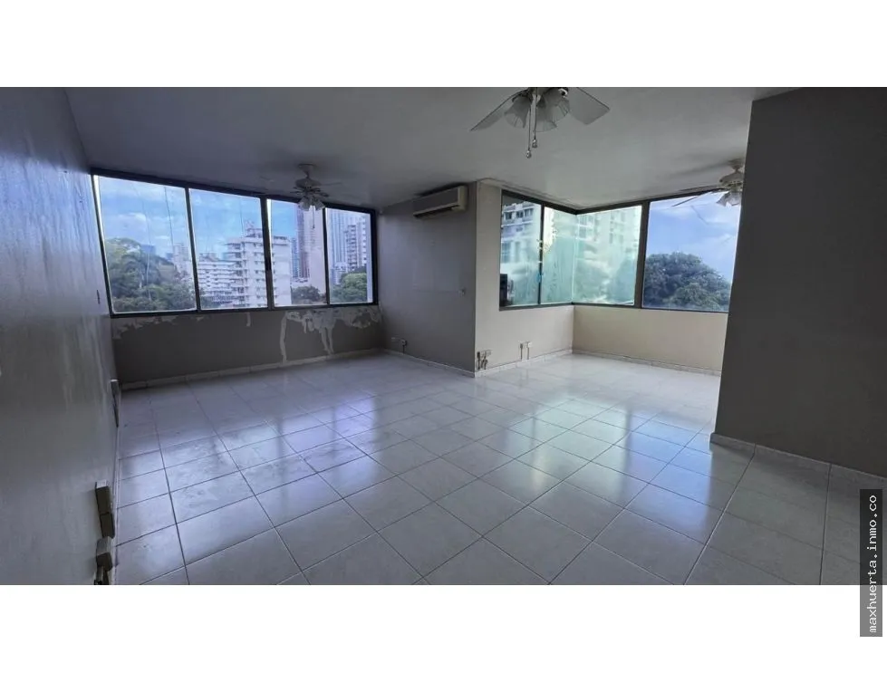 Vendo apartamento en PH Torre Cerromar, Bella Vista