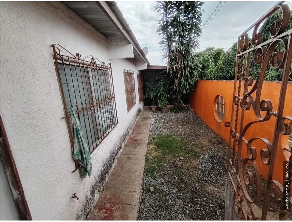 VENDO CASA EN CHANIS , ALTOS DEL ROMERAL