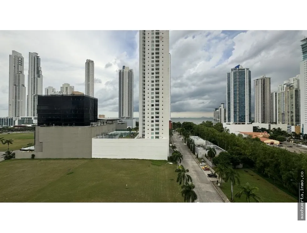 vendo apartamento en PH Arcadia, Costa del Este