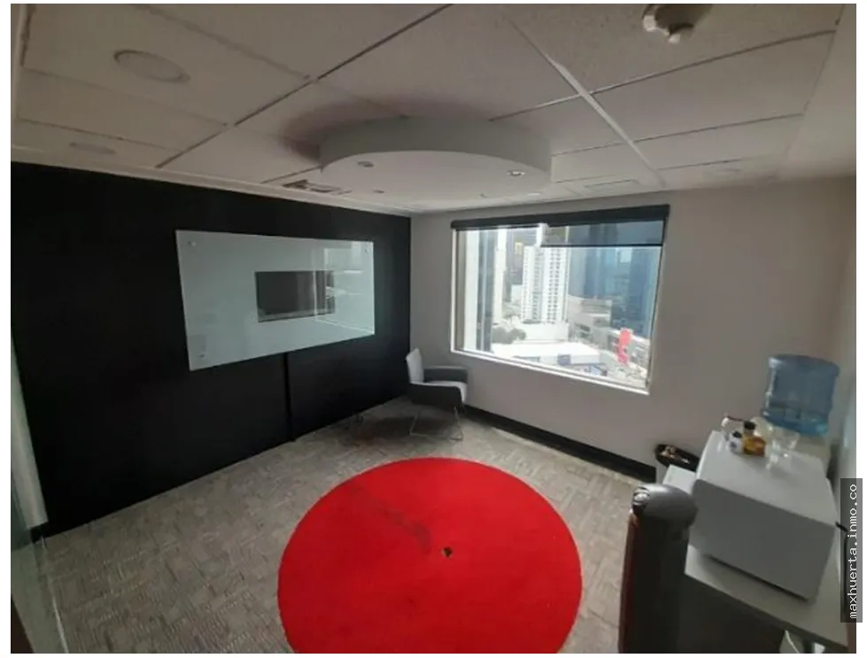 Venta oficina en Torre World Trade Center Marbella