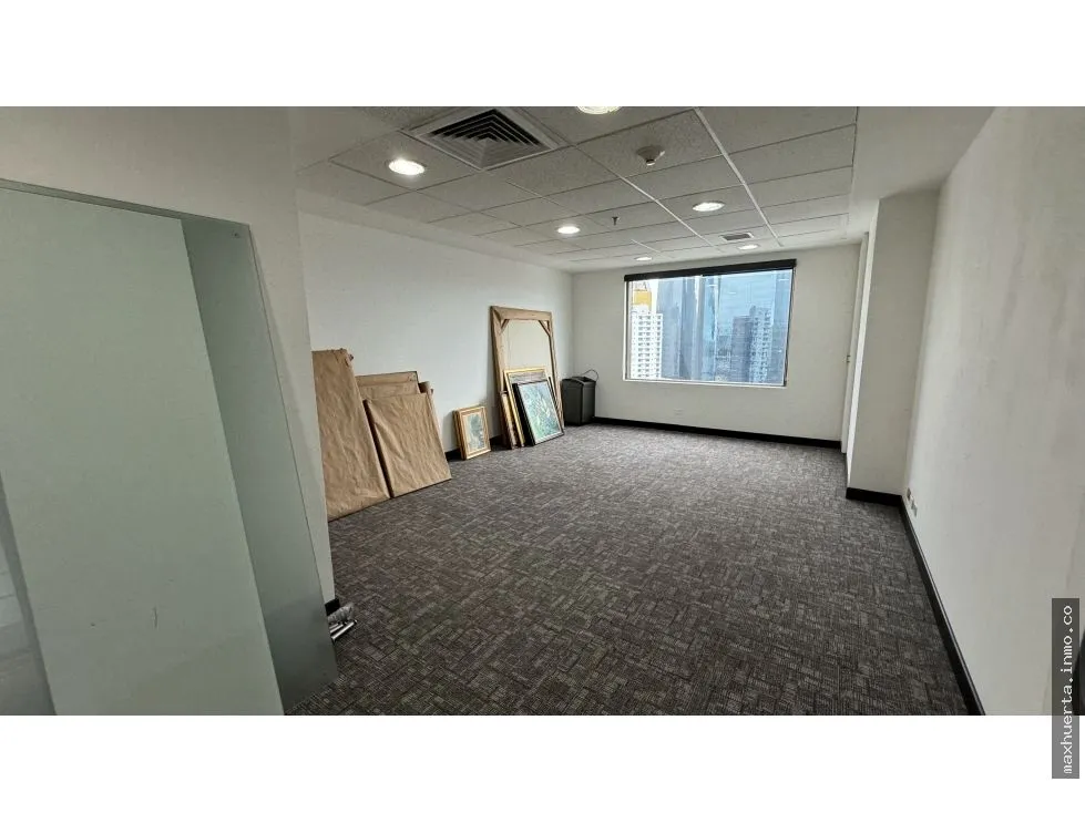 Venta oficina en Torre World Trade Center Marbella