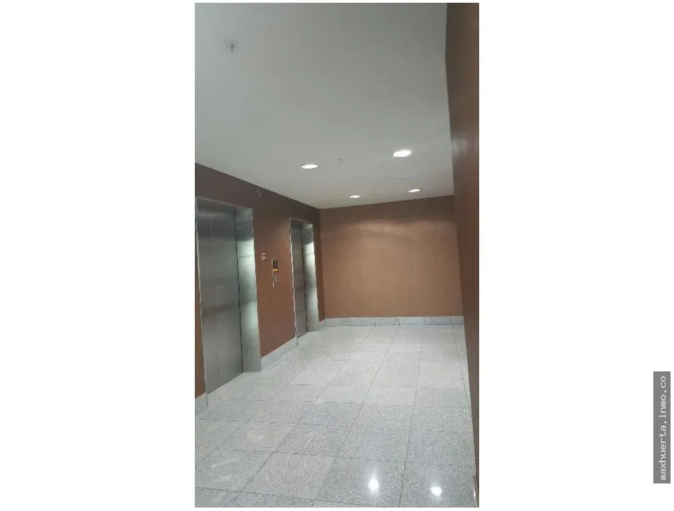 Alquiler Oficina en Costa del este PH Top Towers (NEB 10034)