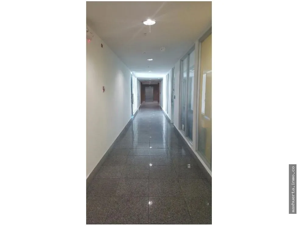 Alquiler Oficina en Costa del este PH Top Towers (NEB 10034)