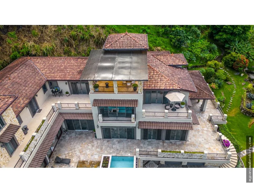 Se vende Mansión en Boquete - Chiriquí