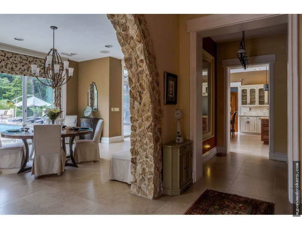Se vende Mansión en Boquete - Chiriquí