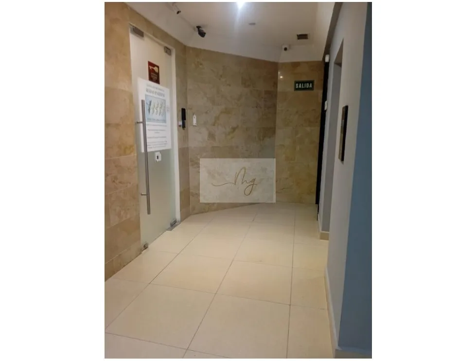Sale of Complete Office in El Carmen