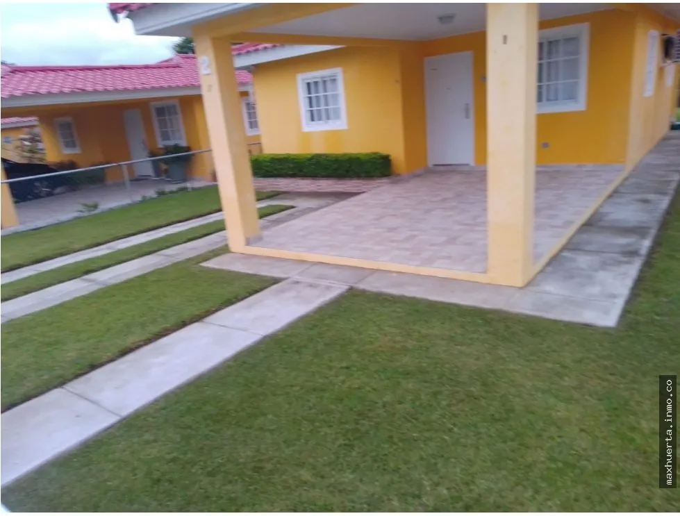 Beach House for Sale in Santa Clara (Summer Bay Village)